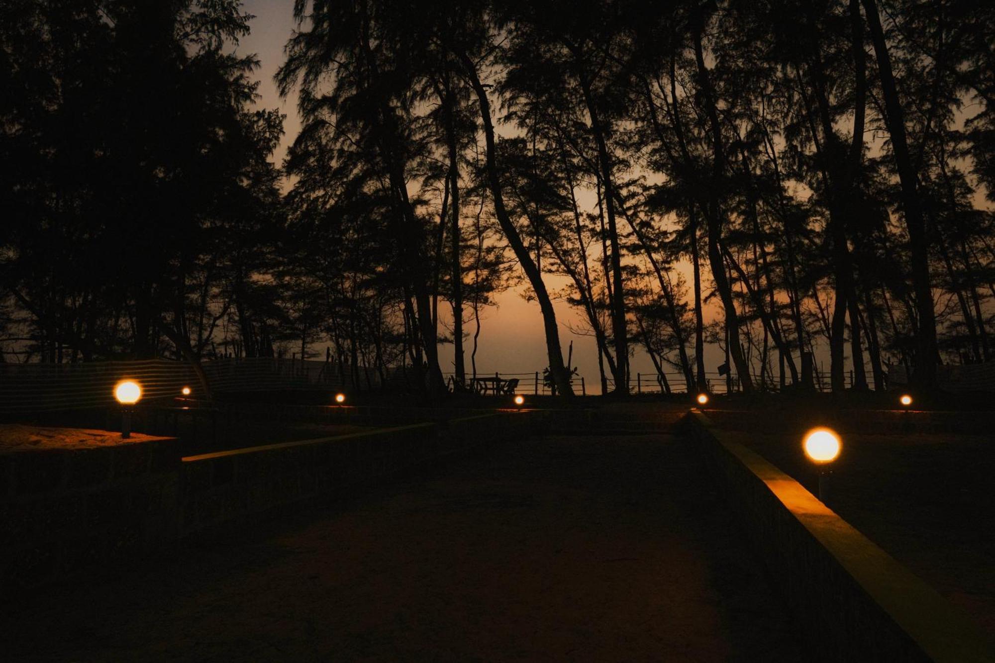 White Sand Beach Stay Resort Kumta ภายนอก รูปภาพ