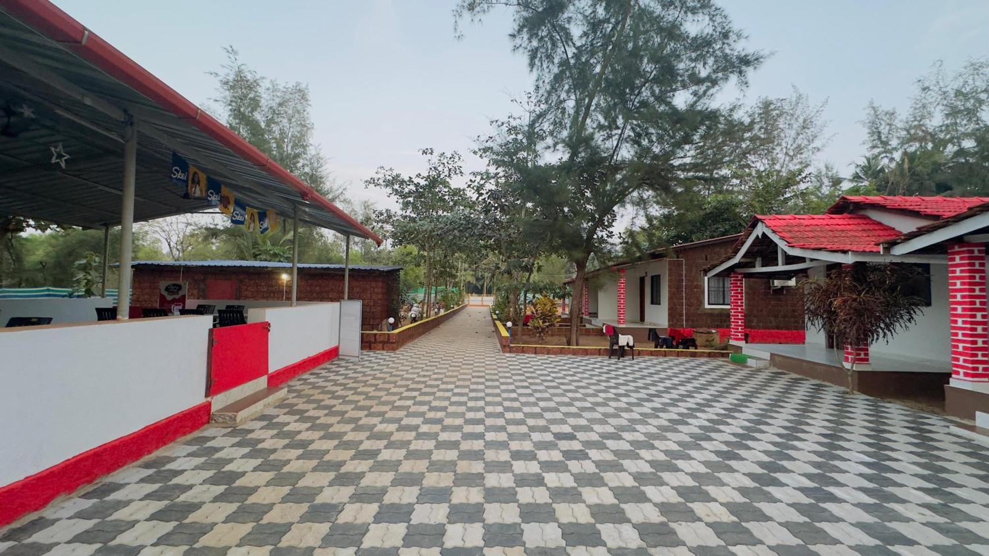 White Sand Beach Stay Resort Kumta ภายนอก รูปภาพ
